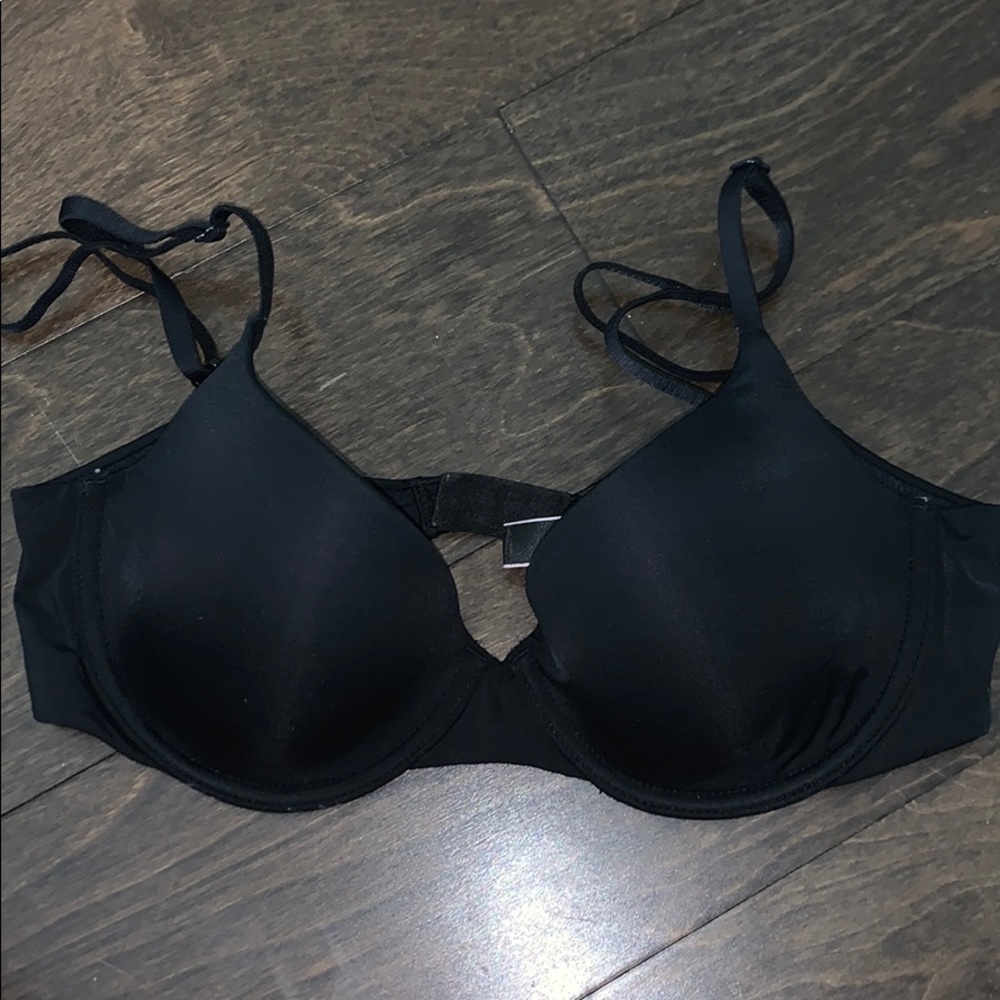 black victoria secret bra